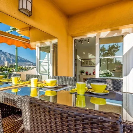 Apartment In Senorio De Aloha With Sea Views *