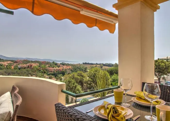 Apartamento In Senorio De Aloha With Sea Views *