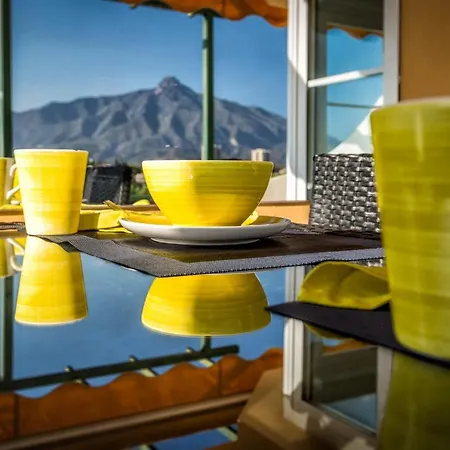 In Senorio De Aloha With Sea Views