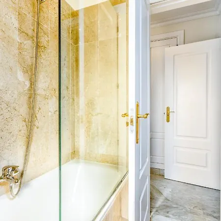 In Senorio De Aloha With Sea Views 아파트 *