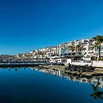 In Senorio De Aloha With Sea Views Marbella